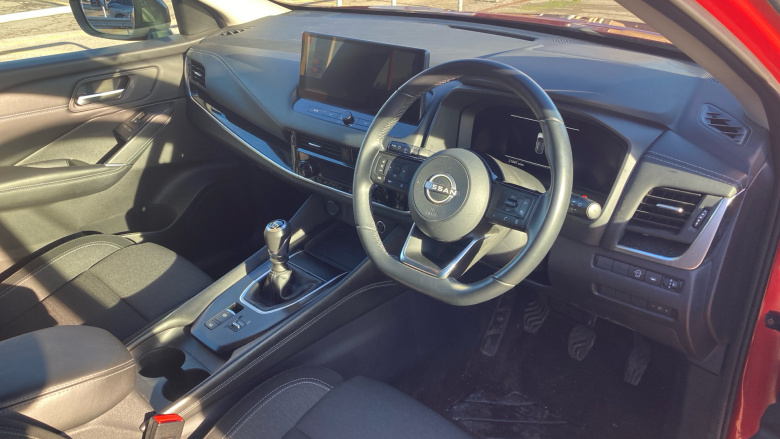 Nissan Qashqai 1.3 DiG-T MH N-Connecta 5dr Petrol Hatchback